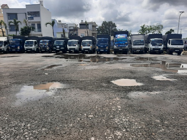 Xe tải chở hàng 6 tấn