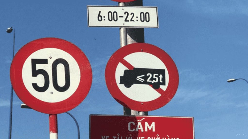 Phân biệt hai biển cấm về tải trọng xe dễ gây hiểu nhầm