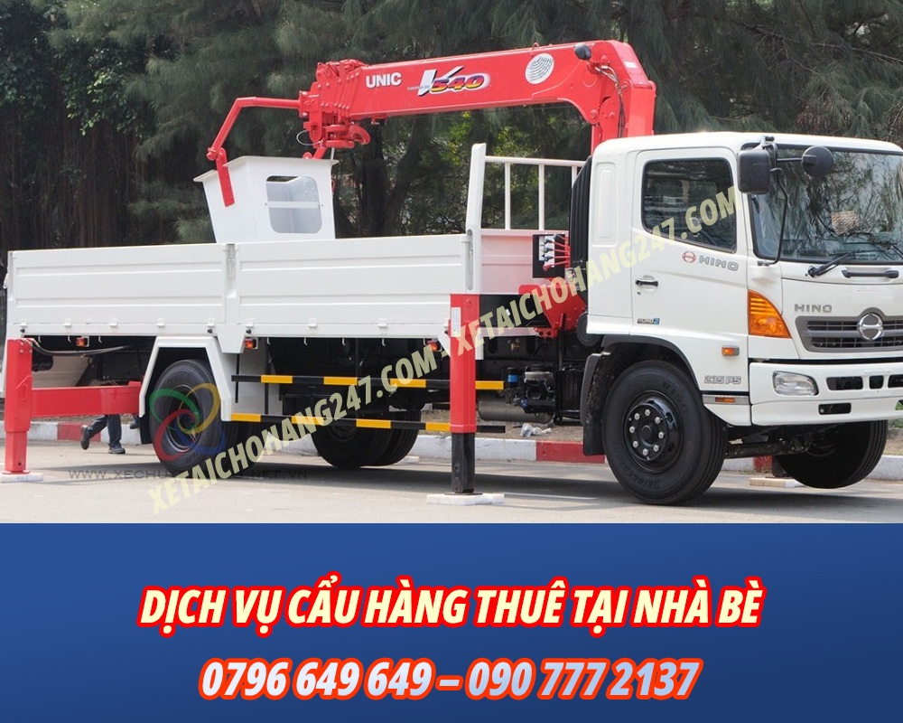 Xe cẩu hàng nhà bè