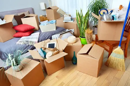 đóng gói đồ đạc khi chuyển nhà