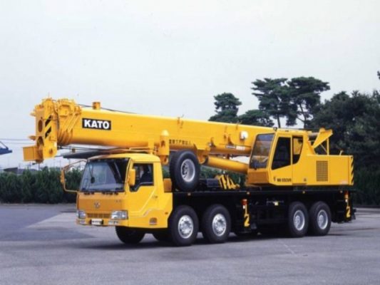 Xe cẩu hàng có những loại nào