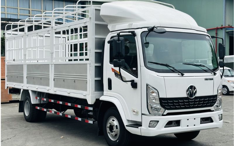 xe tải chở hàng bắc nam