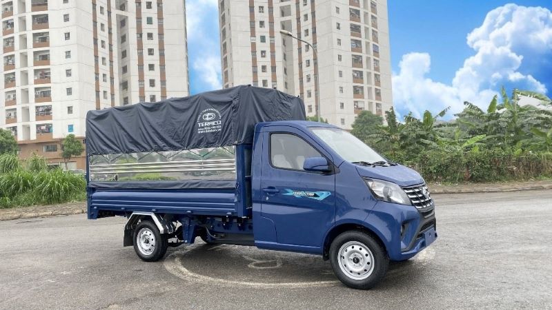 xe tải nhỏ vào hẻm